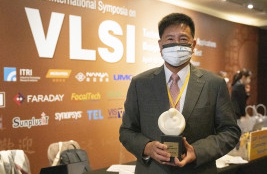 MK体育
董事长彭双浪荣获潘文渊文教基金会 ERSO Award